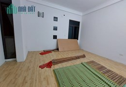 Cho thuê nhà, CHDV, VP, 65m2, 5T, 7P, 18tr, Âu Cơ.