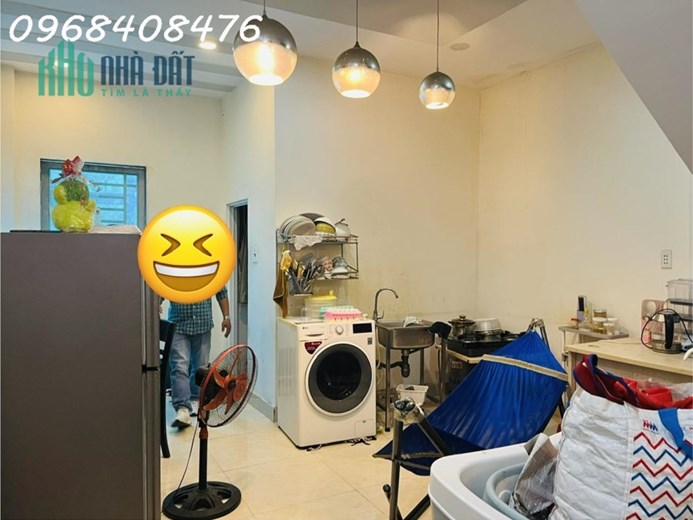 NHÀ SÁT HXH - PHƯỜNG 1 QUẬN 8 - 68M2 NGANG >4M - 3 TỶ NHỈNH TL MẠNH