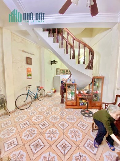 CHỢ HOA HÀNG LƯỢC, NHÀ 3 TẦNG THOÁNG ĐẸP Ở NGAY – 42m MT4m chỉ 6.4 tỷ