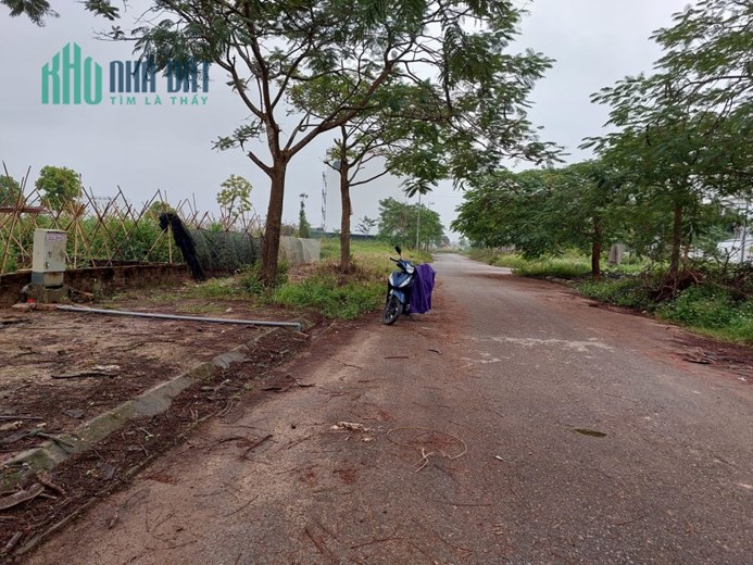 BÁN ĐẤT TẠI DỰ ÁN MÊ LINH, 100m2, mt5m, 3.2 tỷ, Ô TÔ, PHÂN LÔ.