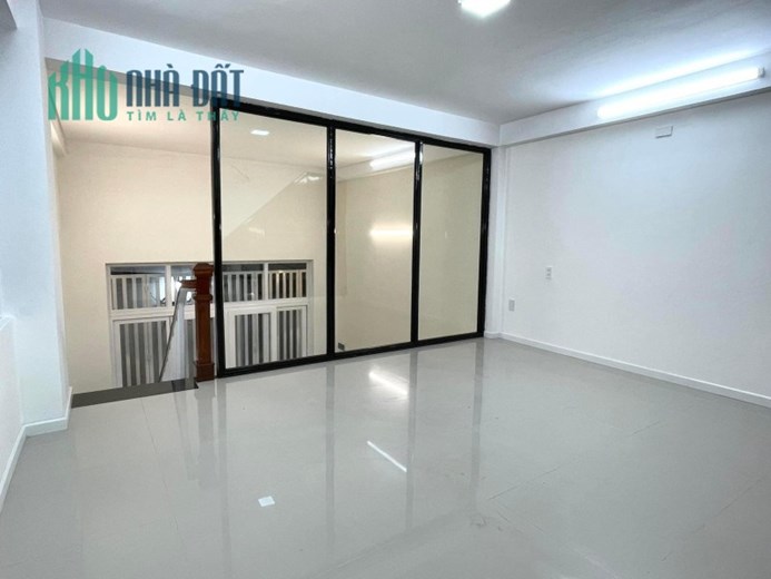 ♥ Nhà kiệt Hàm Nghi, cách Mặt tiền 30m, Kiệt Thẳng Thông, 50m2, 2.5 tầng, 2.x tỷ