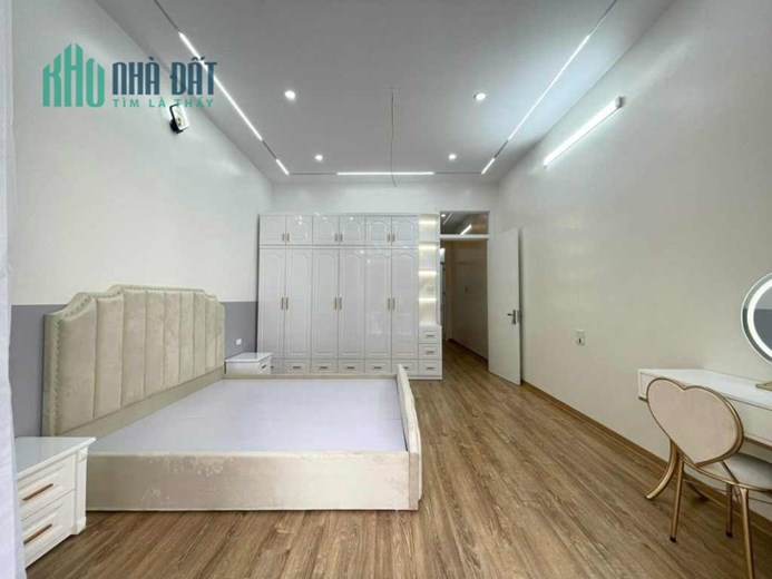 KHU PHÂN LÔ , NHÀ TRẦN QUỐC HOÀN ,KHU VÍP NHÂT CẦU GIẤY ,(11.9 TỶ )