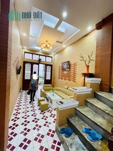 Bán nhà phân lô LÊ DUẨN ĐỐNG ĐA. 44 m, 4 tầng, mt 3,3m, 4PN, 6,65 tỷ