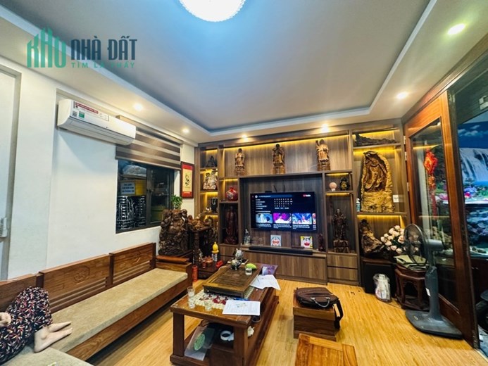Bán Nhà MT Võ Văn Kiệt, 50m2 ,5 Tầng, 1,9 Tỷ Nhận Nhà.