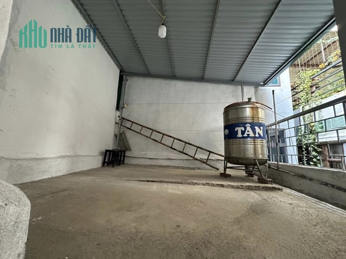 TIN NÓNG O9 2628 5559  Bán nhà Thịnh Hào 3. DT 19m², 4 tầng, MT 5.2m, giá 2.3 tỷ Đống Đa