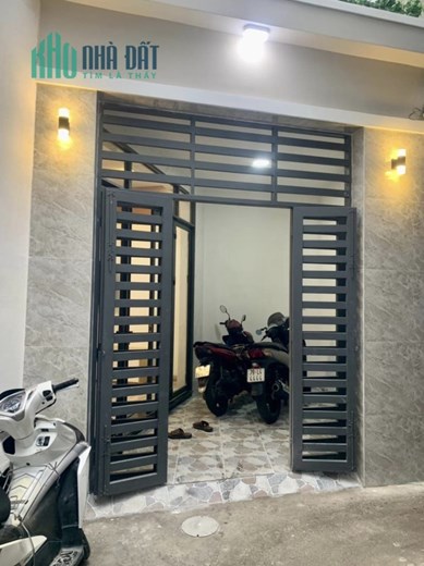 Bán nhà 2 tầng mới sát chợ Đầm , Nha Trang. Giá 2 tỷ 450