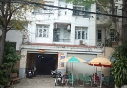 Cho thuê nhà 4 tấm mặt tiền đường Vành Đai Trong 8x20