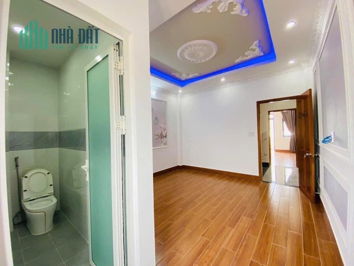 Bán nhanh nhà đẹp, đúc  4 tấm , Nguyễn Ảnh thủ Quận 12, hẻm xe tải, dọn vào ở ngay.