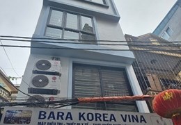 Cho thuê văn phòng số nhà 25 ngõ 35 lê đức thọ, 4 tầng nhà mới hết tháng 12 cho thuê