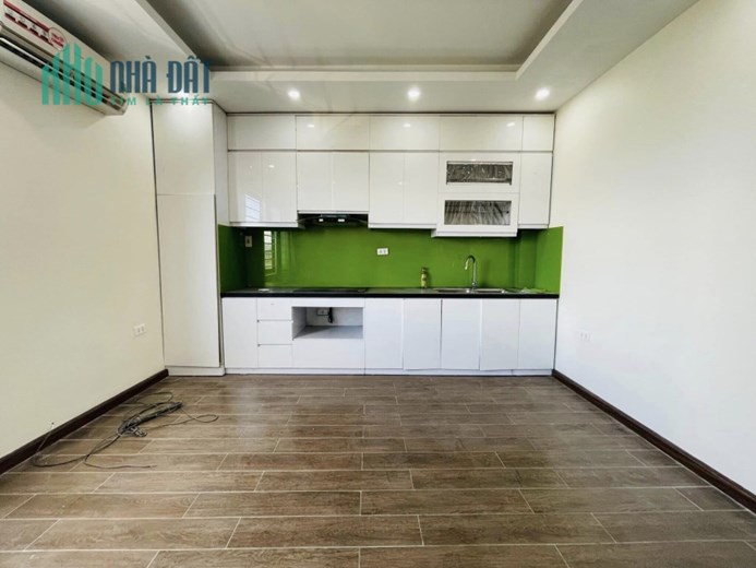 Bán nhà phố Hoàng Văn Thái 80m phân lô oto tránh kinh doanh VIP thang máy giá 16 tỷ