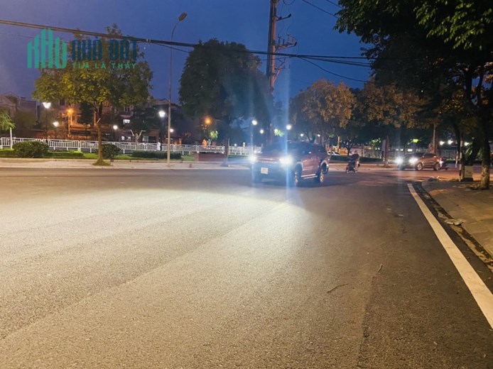 Bán nhà 2 tầng đường Nguyễn Văn Linh, Liên Bảo, Vĩnh Yên