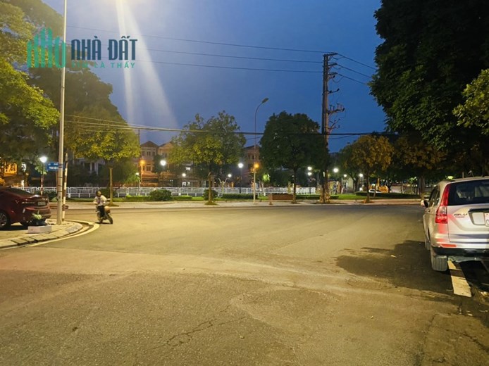 Bán nhà 2 tầng đường Nguyễn Văn Linh, Liên Bảo, Vĩnh Yên