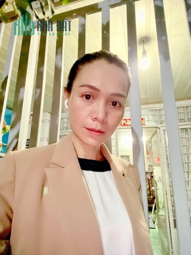 HÀNG NGON - BỔ - RẺ CHO NHÀ ĐÀU TƯ, CHỦ HẤP HỐI CẦN RA ĐI GẤP CĂN CẤP 4 HXH, CÁCH LÊ VĂN LƯƠNG 70M,