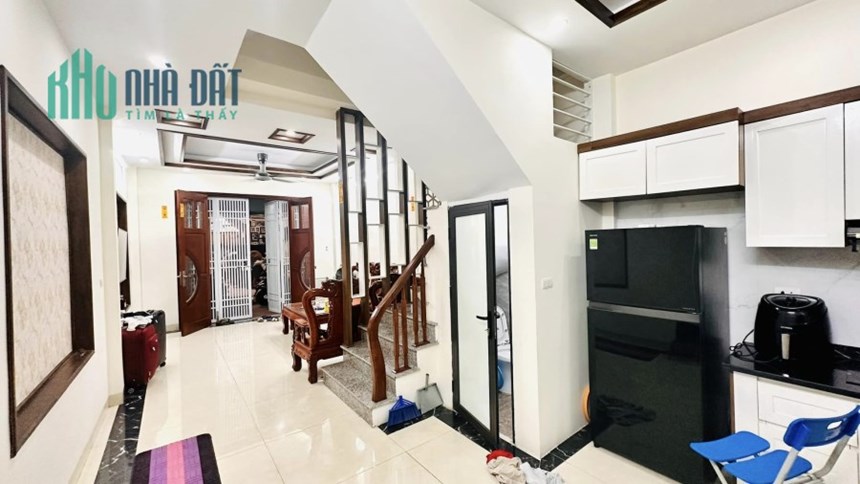 Hoa Hậu Xóm, Tam trinh 45m2, 5 tầng, ngõ ô tô tránh, gần phố, 4,5 tỷ.