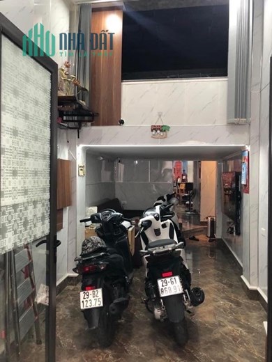 BÁN NHÀ LÔ GÓC SỔ ĐẸP TẠI PHỐ HÀO NAM ĐỐNG ĐA HÀ NỘI GIÁ NHỈNH 4 TỶ