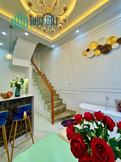 Cần Bán Nhà Hẻm 7m Đường Lê Hồng Phong , Phường 2, Quận 10
