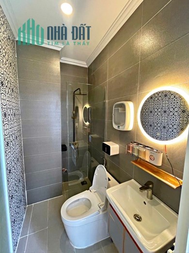Cần Bán Nhà Hẻm 7m Đường Lê Hồng Phong , Phường 2, Quận 10