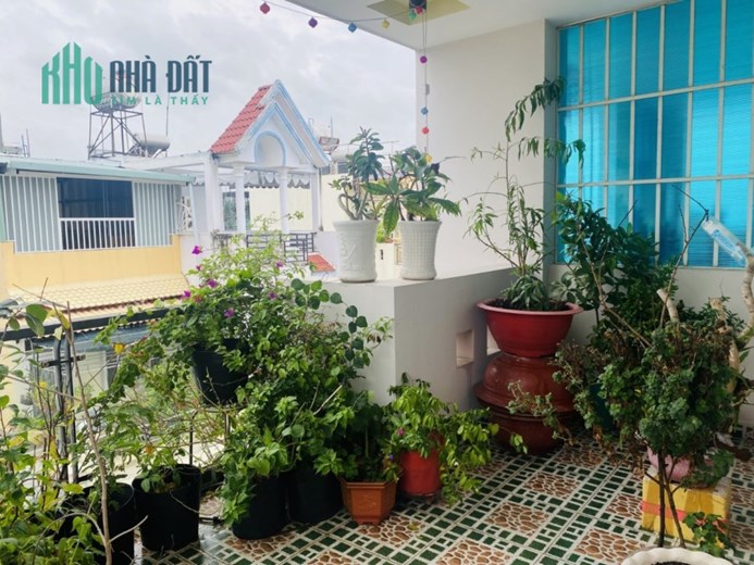 NGộpTam Đảo  - P15 - Quận 10 - 76m2  HXH Thông - 4 tầng BTCT