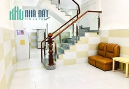 🔥 Nhà Hẻm xe hơi 611 đường CMT8, gần chợ, 3 tầng đẹp