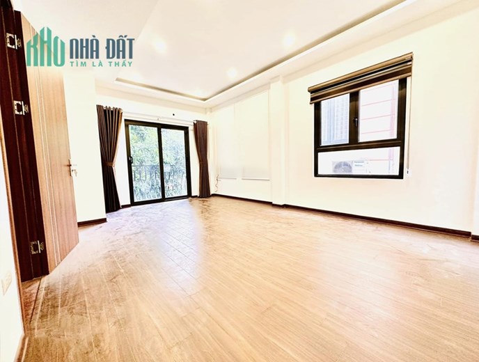 Nhà Thái Thịnh Ô tô vào nhà, ngõ thông  DT 55m2, 6 tầng  chỉ 8 tỷ (Thương lượng)