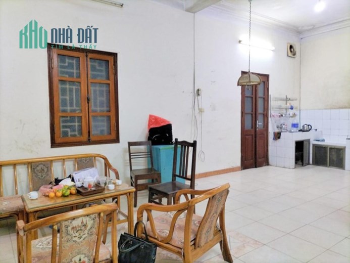 Phân lô, lô góc, ô tô qua nhà phố Hoàng Cầu DT 51m2, Mt 5.23 ,giá 8.1 tỷ (Thương lượng)