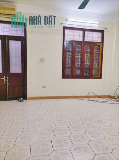 Phân lô, lô góc, ô tô qua nhà phố Hoàng Cầu DT 51m2, Mt 5.23 ,giá 8.1 tỷ (Thương lượng)
