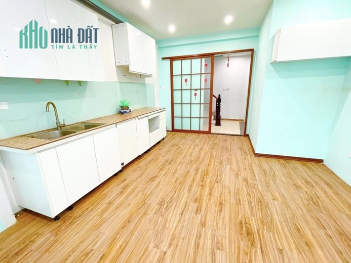 BÁN NHÀ ĐẸP MẶT PHỐ KD - NGUYỄN KHANG, TT CẦU GIẤY 33M2, 5 TẦNG, GIÁ 9.5 TỶ - KD ĐỈNH.