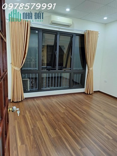 Nóng,nhà mới phố Thuỵ Khuê, sát ô tô, thiết kế mới nhất, thông thoáng 33m*4T*MT 4m.