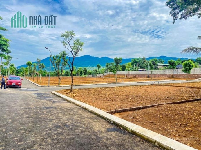 Bán lô đất 160m² cạnh trường tiểu học Đông Xuân mặt tiền 10m cạnh 16m vuông vắn xây biệt thự nhà