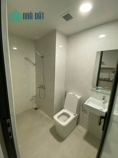 Cho thuê căn hộ Soho Rescident, 100 Cô Giang, Quận 1 : - 1PN thiết kế studio, full nội thất
