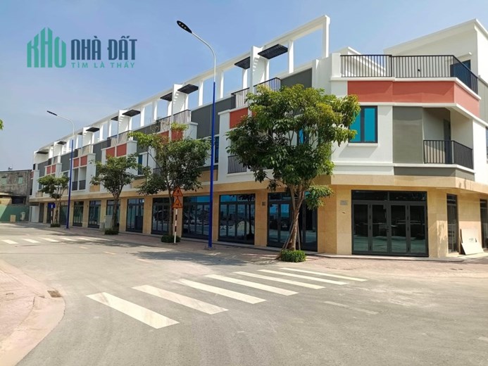 Nhà phố Lavela - Ngọc Lễ ngay ngã tư Bình Chuẩn,Thuận An ,Bình Dương chỉ 600 triệu công chứng ngay