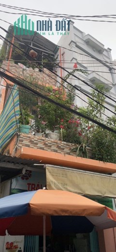 Chính chủ chuẩn bị định cư tại Úc nên cần bán gấp nhà trong chợ hẻm lớn Oto đi vào được