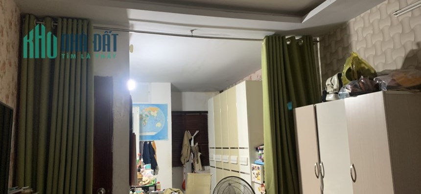 Chính chủ chuẩn bị định cư tại Úc nên cần bán gấp nhà trong chợ hẻm lớn Oto đi vào được