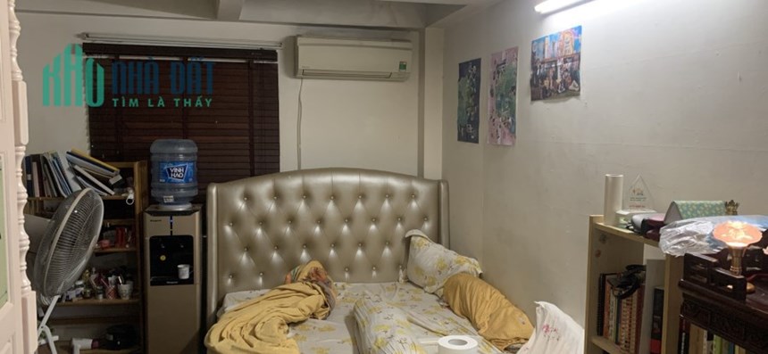 Chính chủ chuẩn bị định cư tại Úc nên cần bán gấp nhà trong chợ hẻm lớn Oto đi vào được