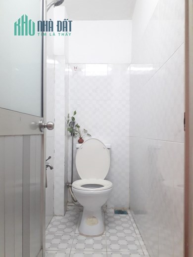 Bán nhà gấp đường Trần Văn Mười Hóc Môn 2 tầng 100m2 chỉ 3.2  tỷ Bán