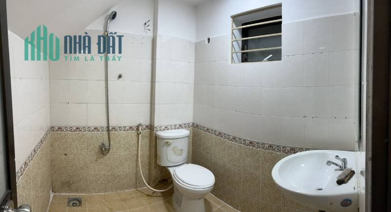 Cho thuê nguyên căn căn hộ chung cư M3 Tôn Thất Thuyết, quận 4 : - Kết cấu trệt, 2 lầu 2 mặt tiền