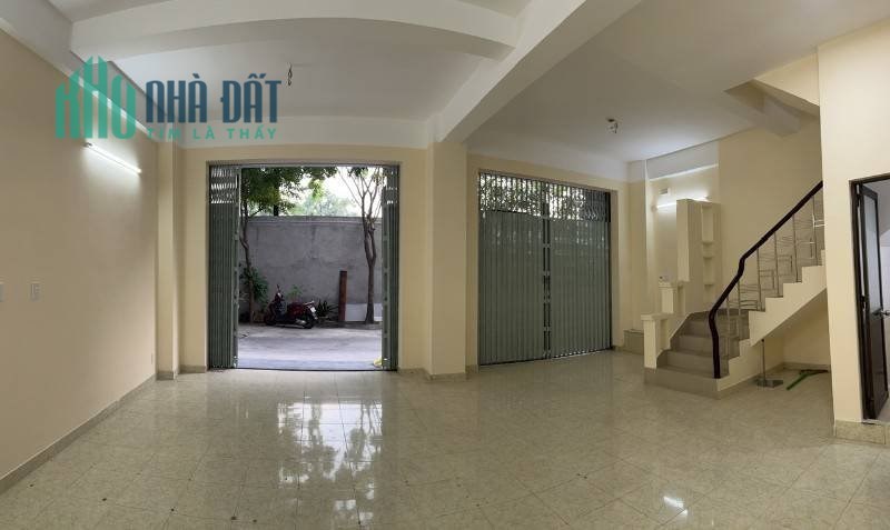 Cho thuê nguyên căn căn hộ chung cư M3 Tôn Thất Thuyết, quận 4 : - Kết cấu trệt, 2 lầu 2 mặt tiền