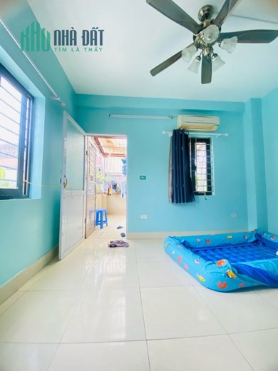 ĐỘC, TÔ VĨNH DIỆN, TỒN TẠI TRONG 24H

39m x 4T, mt 3,9 , giá 4,1 tỷ