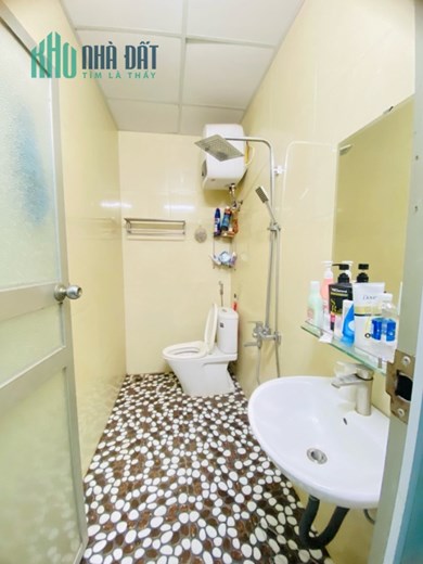ĐỘC, TÔ VĨNH DIỆN, TỒN TẠI TRONG 24H

39m x 4T, mt 3,9 , giá 4,1 tỷ