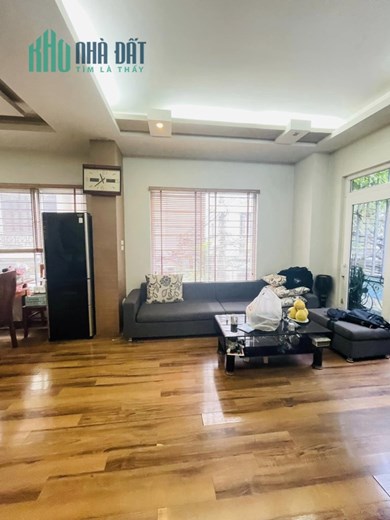 Lô góc Gara Ô tô tránh Nguyễn Khang 55m2, 5T, MT 6m, KD, ngõ thông, 11.8 tỷ