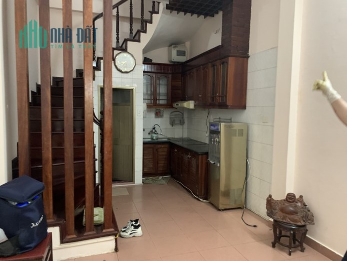 NGUYỄN PHONG SẮC - CẦU GIẤY - 30M2 X 6 TẦNG - MT 3.7M - Ô CHỜ THANG MÁY - Ô TÔ TRÁNH - NHỈNH 7 TỶ