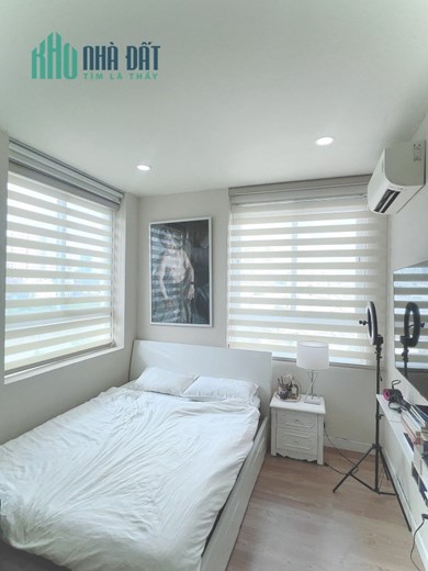 Cho thuê căn hộ cao cấp Grand riverside Bến Vân Đồn Quận 4 :  84m2 ,3 phòng ngủ, 2 tollet, Full NT