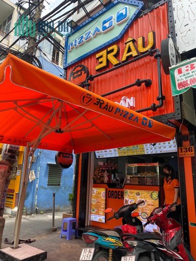 CẦN SANG LẠI QUÁN 3 RÂU – VẠN KIẾP – KHU PHỐ ẨM THỰC PHAN XÍCH LONG Địa chỉ: 136 Vạn Kiếp , p3 ,