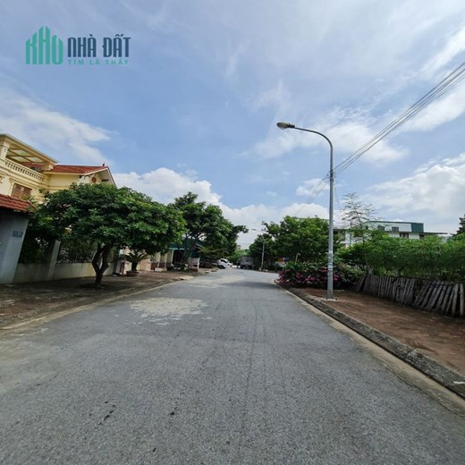234m2 Khu đấu giá 31ha, Trâu Quỳ, Gia Lâm. Mt 12m. Đường 15m. Lh 0989894845