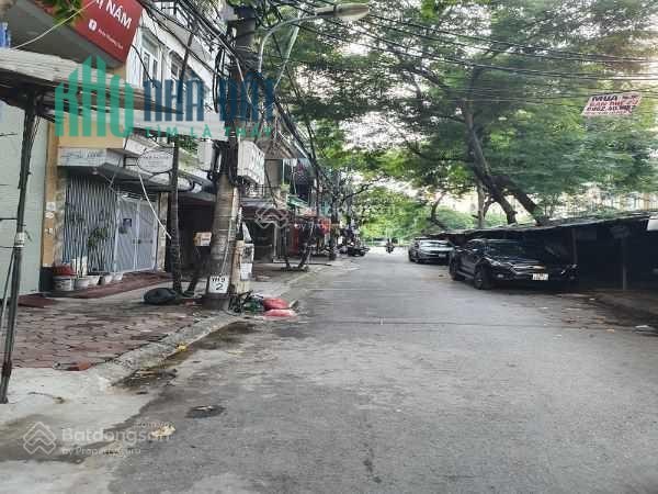 Cần bán nhà riêng chính chủ, căn lô góc, mặt tiền rộng, quận Cầu Giấy, ngõ ô tô tránh, kinh doanh