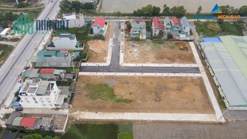 Do Cần Tiền Xây Nhà Bán Lô Đất Thị trấn Tân Phong - Quảng Xương - Thanh Hóa mà giá chỉ 7.xxTr/m2