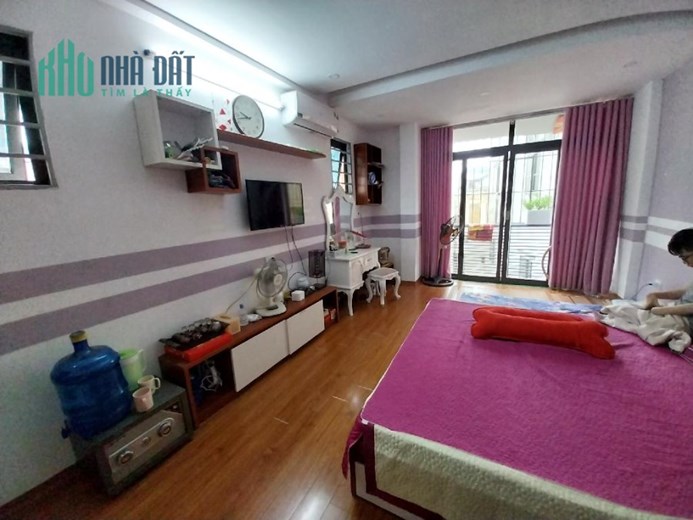 Bán nhà Lô Góc Hồ Hoàng Cầu  50 m chỉ nhỉnh 8 tỷ o to đỗ cổng sẵn 5 tầng