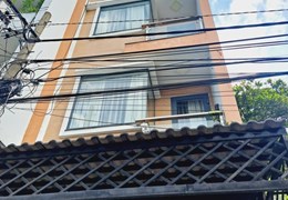 Nhà Hẻm 8M 68m2 4Tầng Đối Diện Celadon Quận Tân Phú Giá 9TỶ800 TL Tốt.