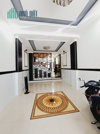 Nhà Hẻm 8M 68m2 4Tầng Đối Diện Celadon Quận Tân Phú Giá 9TỶ800 TL Tốt.