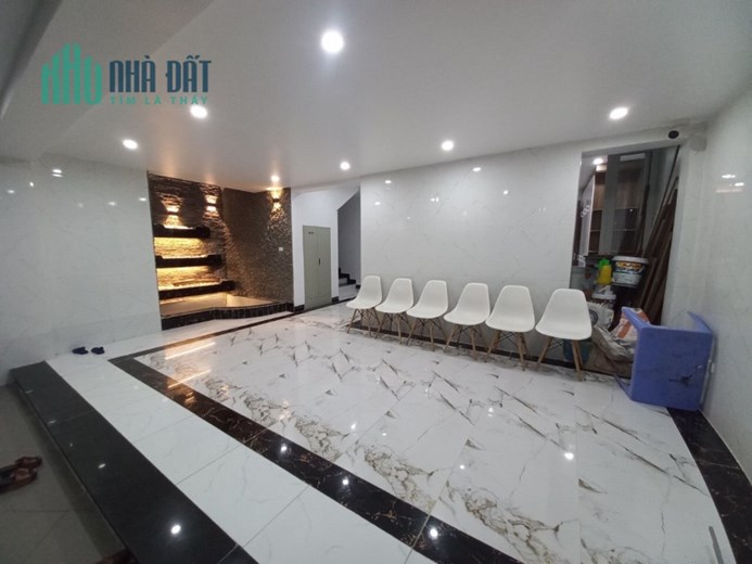 CĂN HỘ DV ĐỘI NHÂN 155M 6 TẦNG THANG MÁY MT6M GIÁ CHỈ 24.5 TỶ